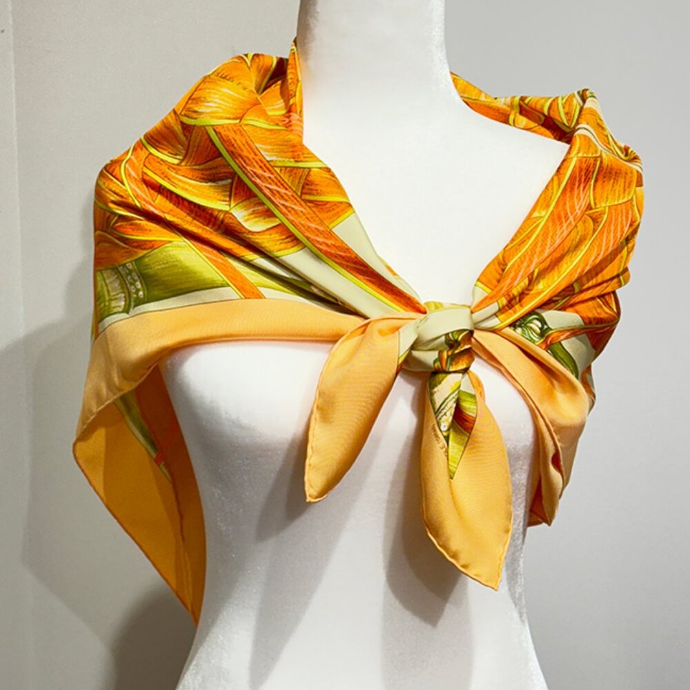 HERMES JARDIN CREOLE Carre 90. Jardin Creole Hermes silk scarf (100% silk) - Picture 5 of 6